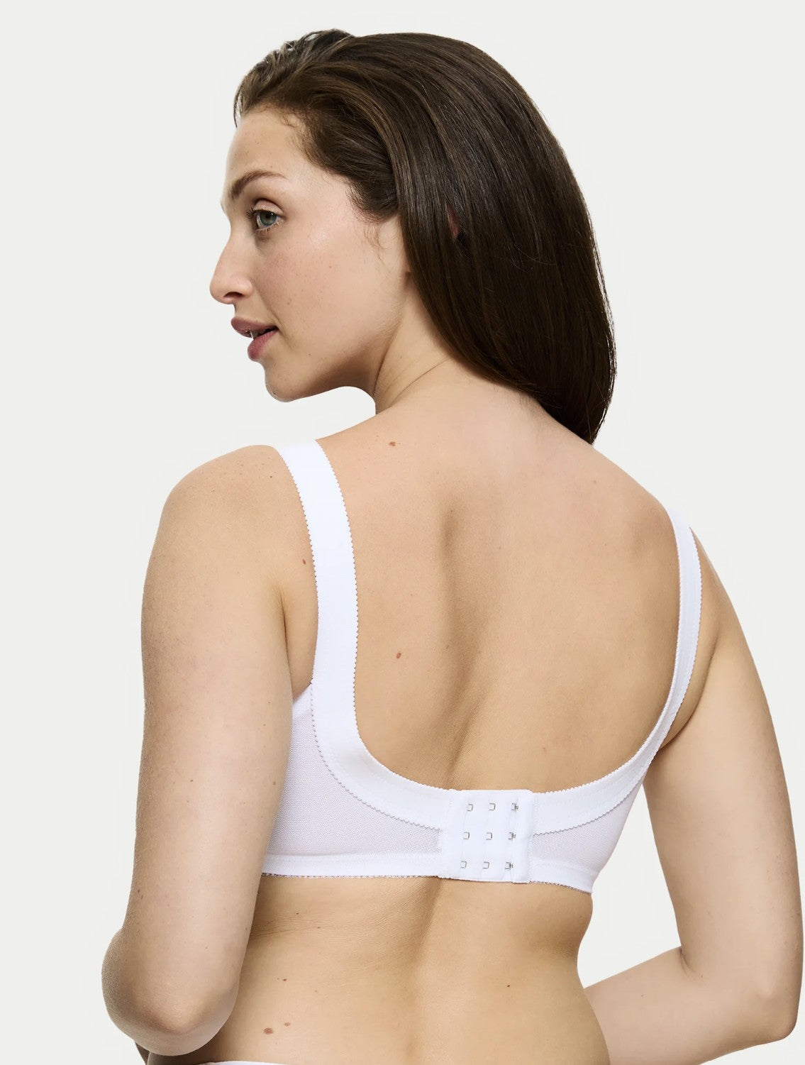 Sutien Triumph Doreen – Fără Armătură, Confort Maxim, Suport Excelent (Alb) 90G