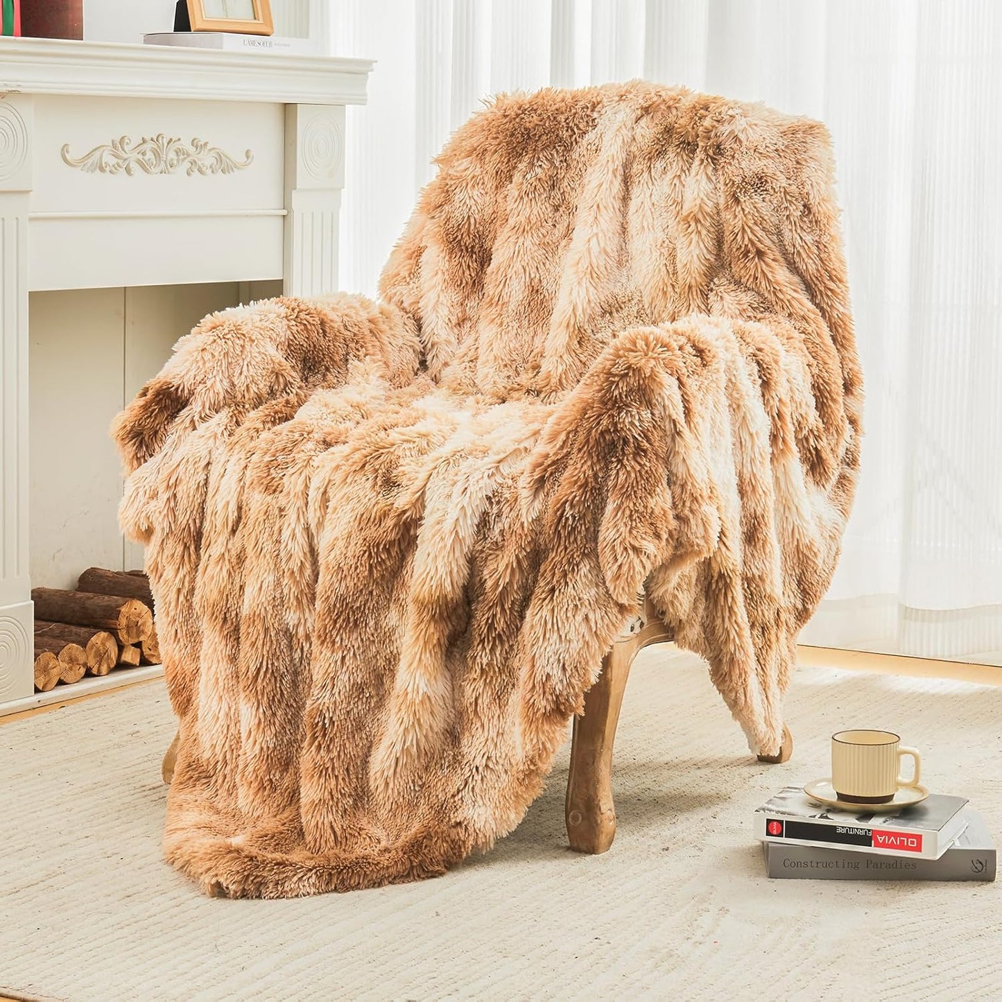 Pătură Pufoasă EMME 150 × 200 cm – Faux Fur + Sherpa, Ultra‑Moale, Călduroasă